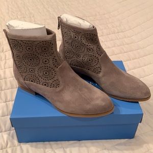 Jack Rogers booties, size 7M, french grey suede, NWT